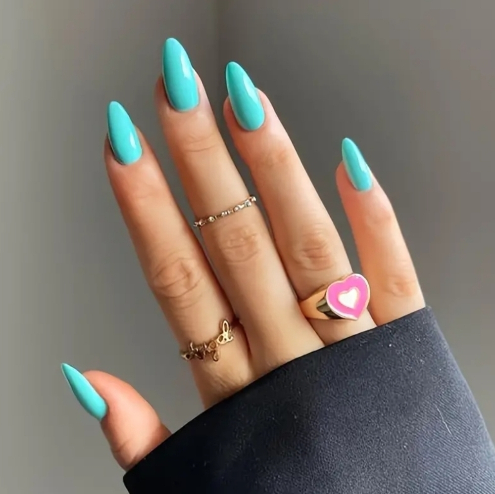 24 Pieces Fake Press On Nails